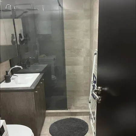 2 Apartment *